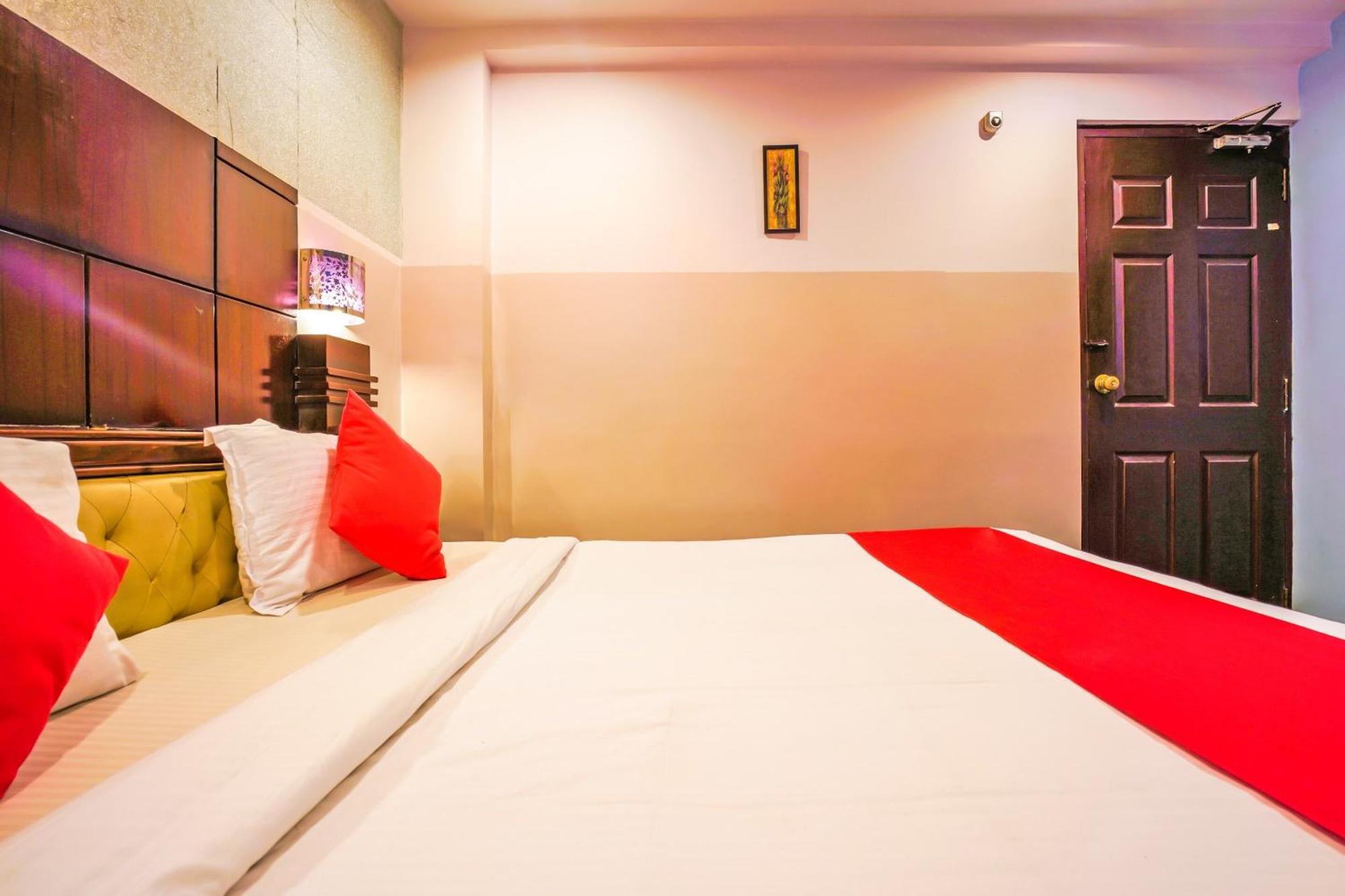 Hanvi Inn Hyderabad Exterior foto