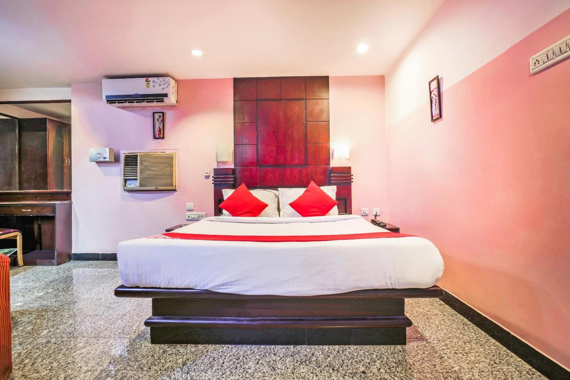 Hanvi Inn Hyderabad Exterior foto